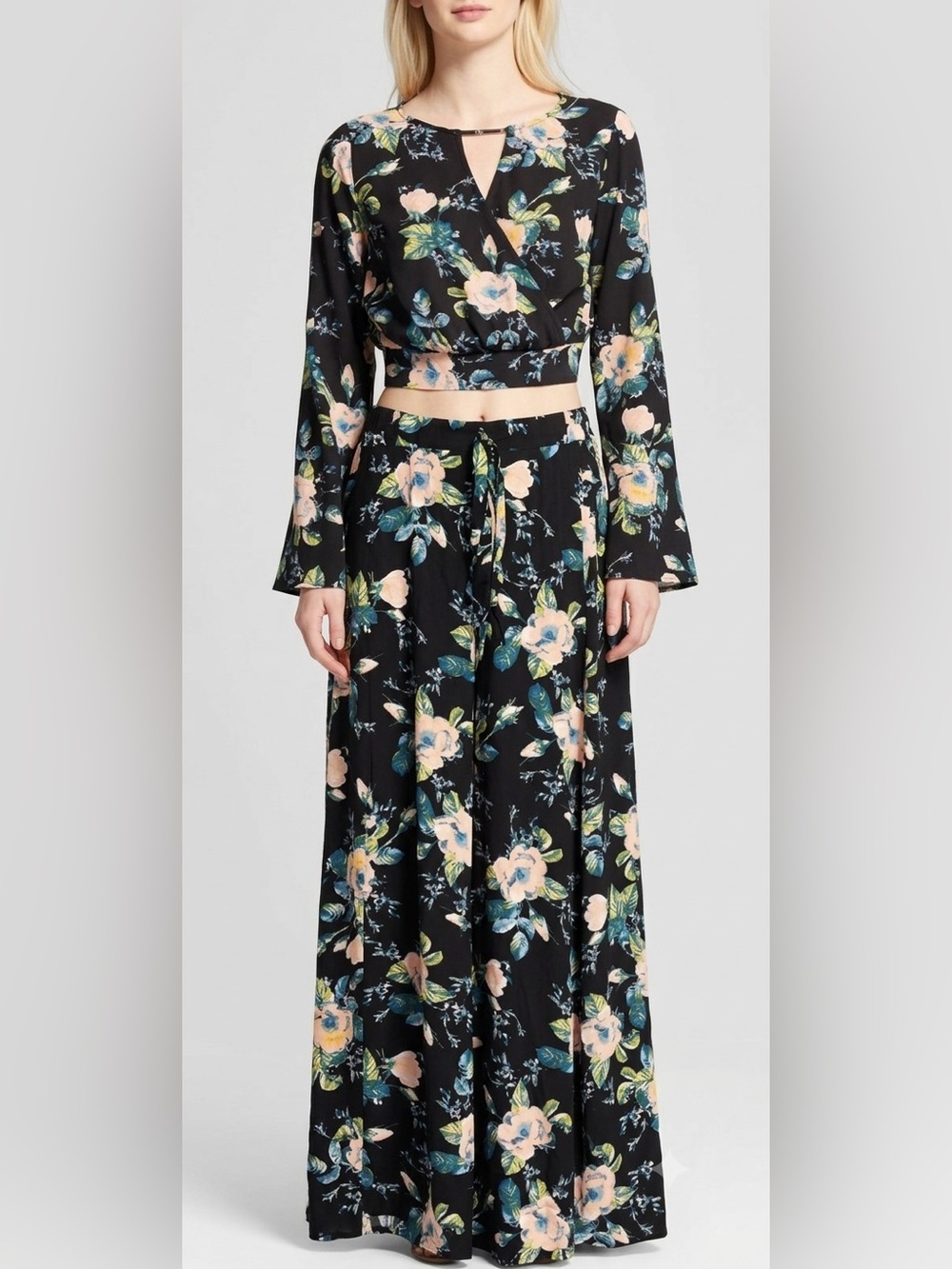 Xhilaration MATCHING FLORAL SET. Long sleeve crop top with long matching skirt